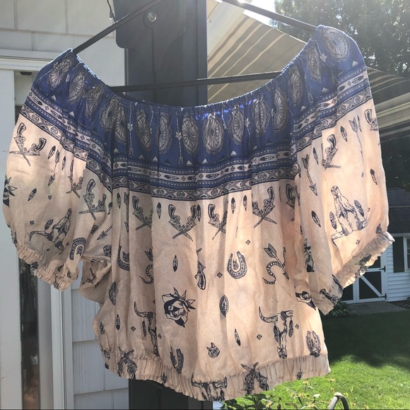 ❤️ Spell Coyote off the shoulder crop top ❤️ - Picture 5 of 8